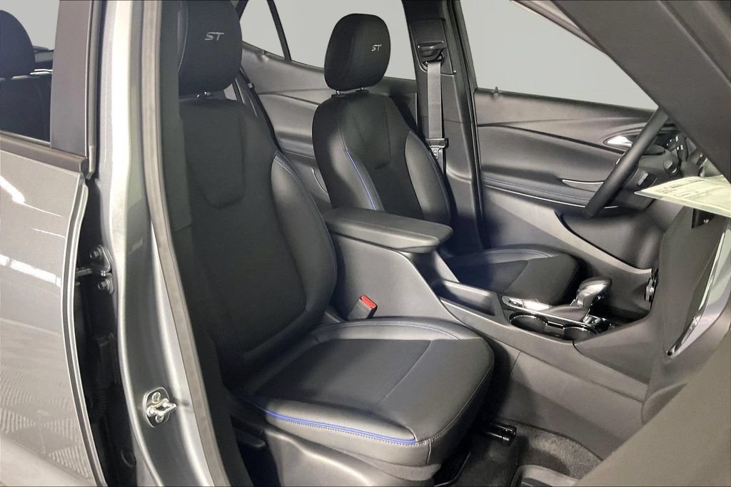 2026 Buick Encore GX Sport Touring - Photo 12