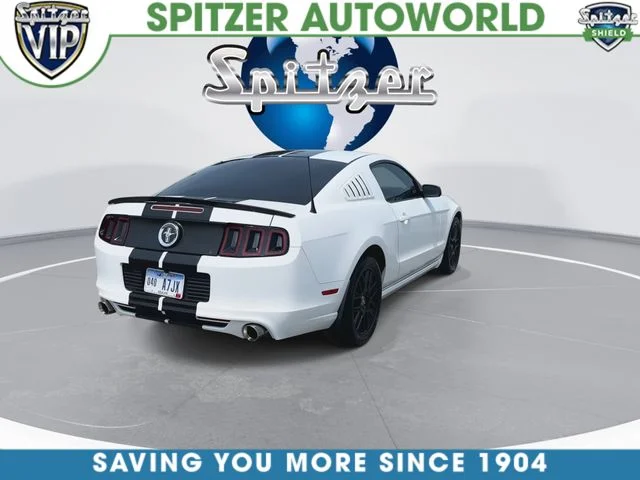 Used 2014 White Ford V6 image 9