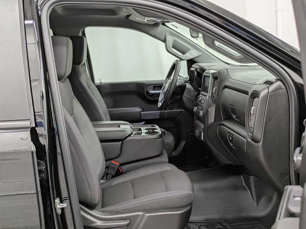 Used 2024 Black Chevrolet Custom image 18