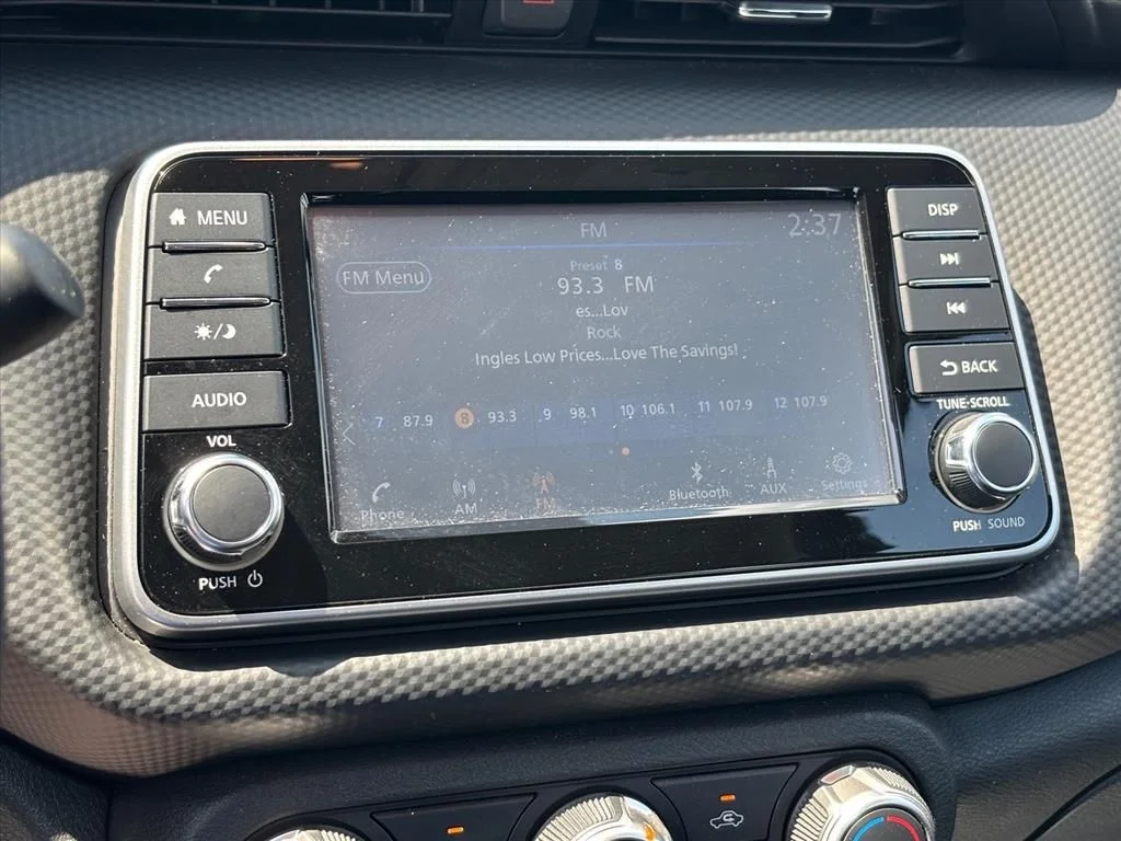 Used 2025 Black Nissan S image 4