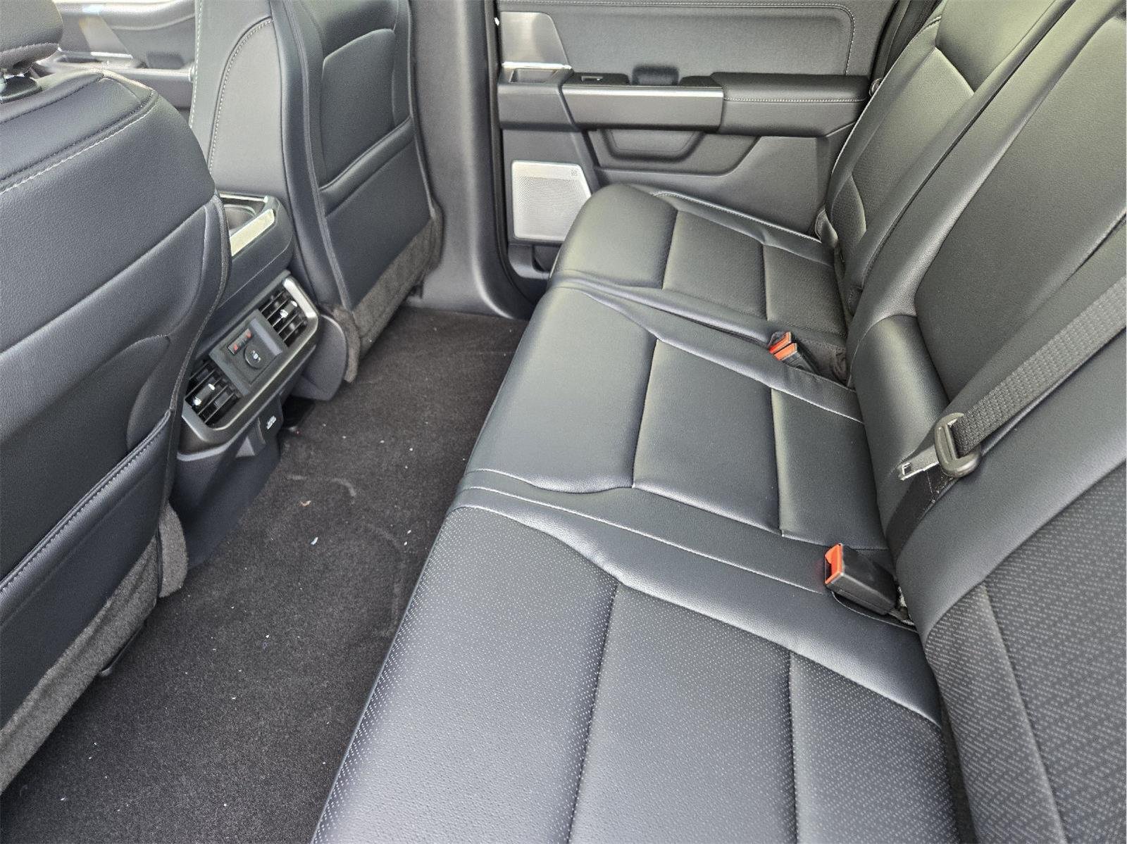 New 2026 Agate Black Metallic FORD Lariat® image 18