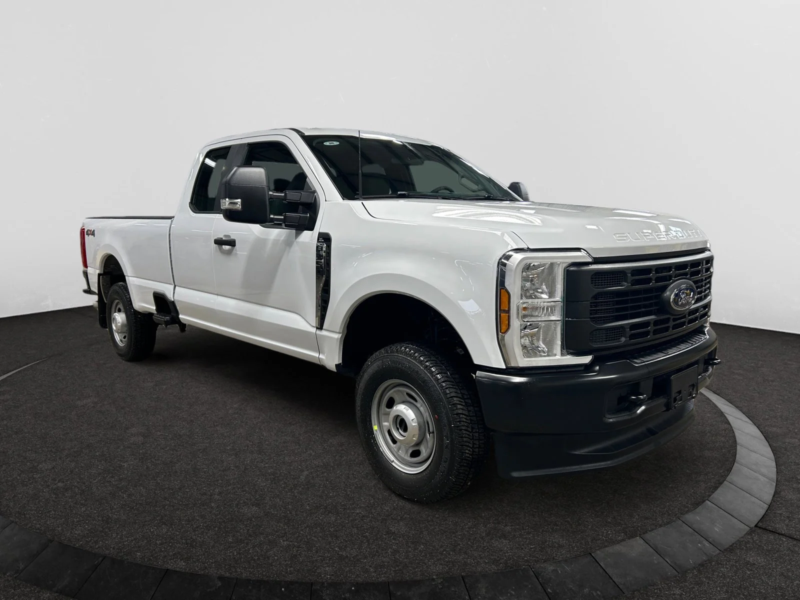 New 2026 Oxford White Ford XL image 7