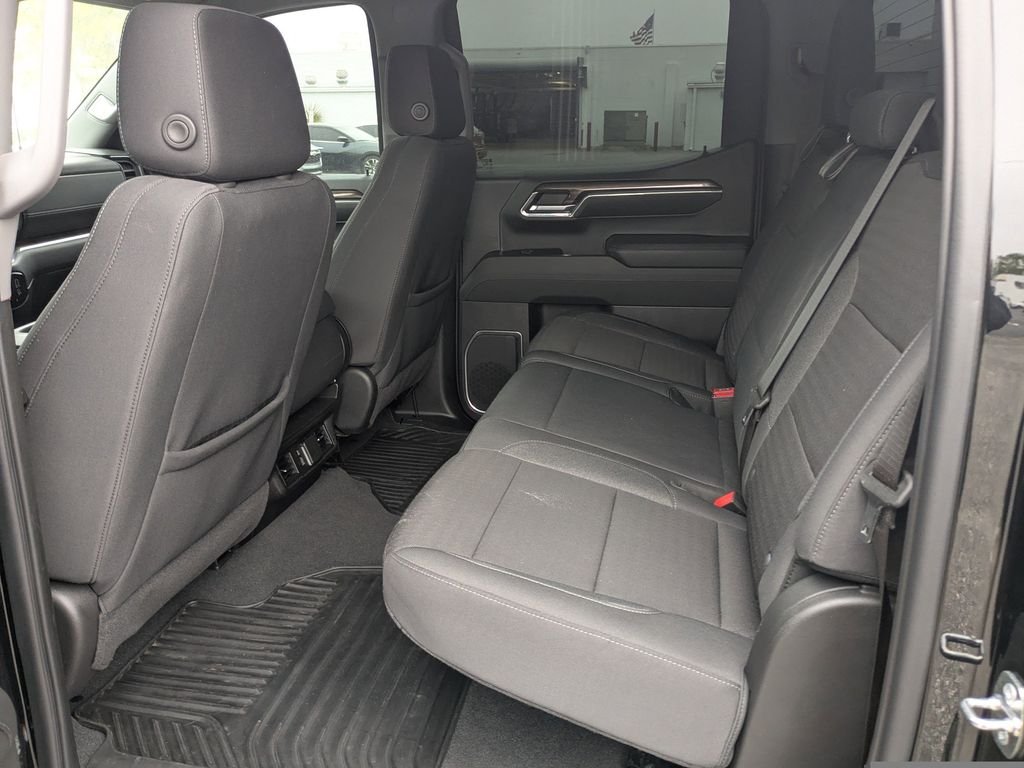 2024 Chevrolet Silverado 1500 LT - Photo 14