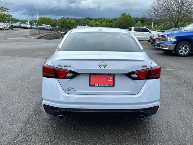 Certified Used 2024 Gray Nissan 2.5 SR image 4