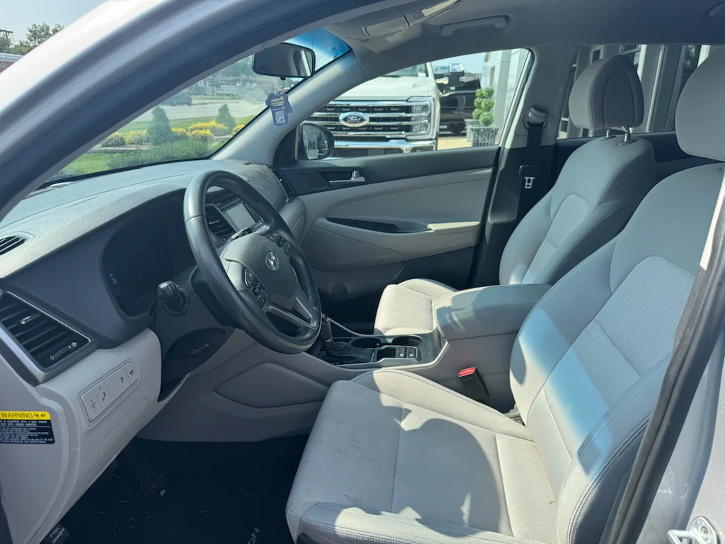 Used 2017 Molten Silver Hyundai Sport image 1