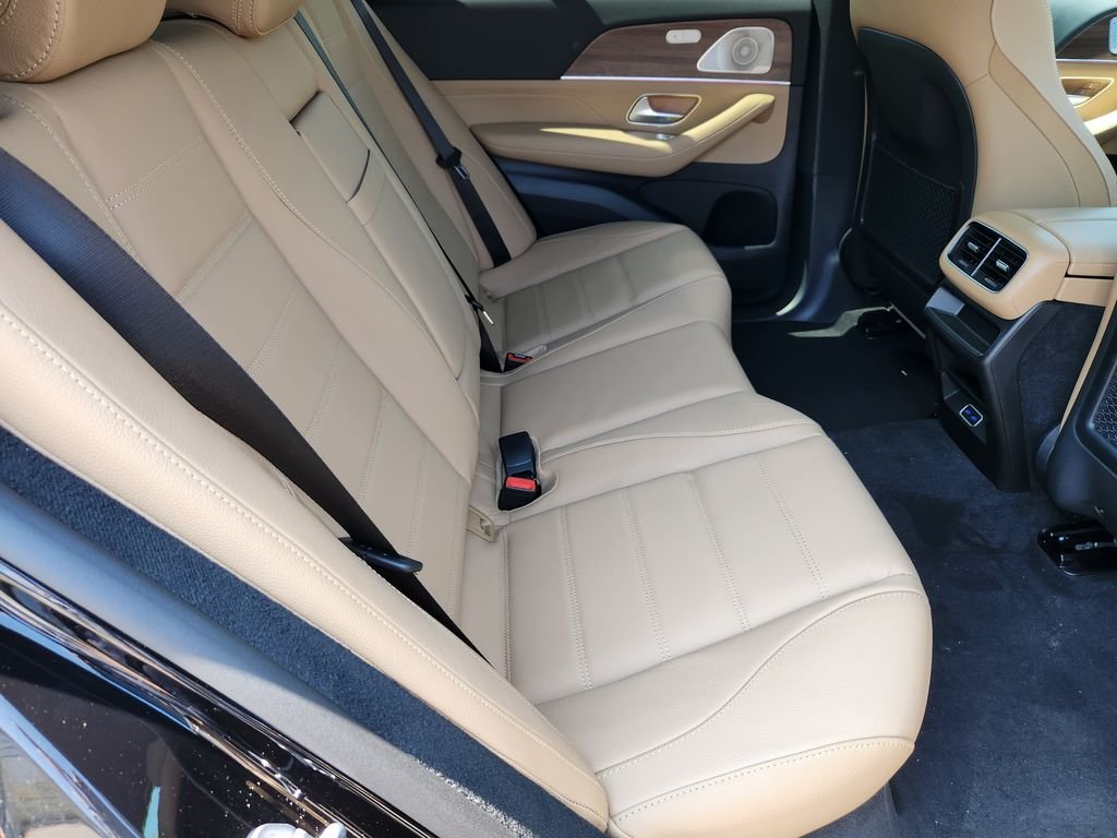 New 2026 Obsidian Black Metallic Mercedes-Benz GLE 450E 4MATIC® image 18