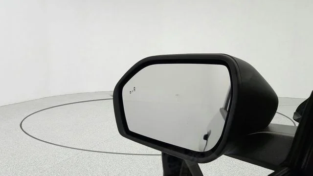 New 2026 Space White Metallic Ford Active image 13