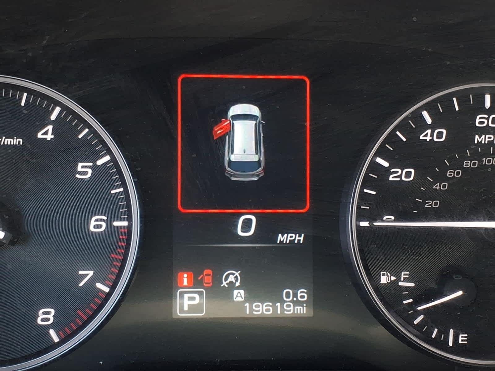 Used 2025 Ice Silver Metallic Subaru Onyx Edition image 34
