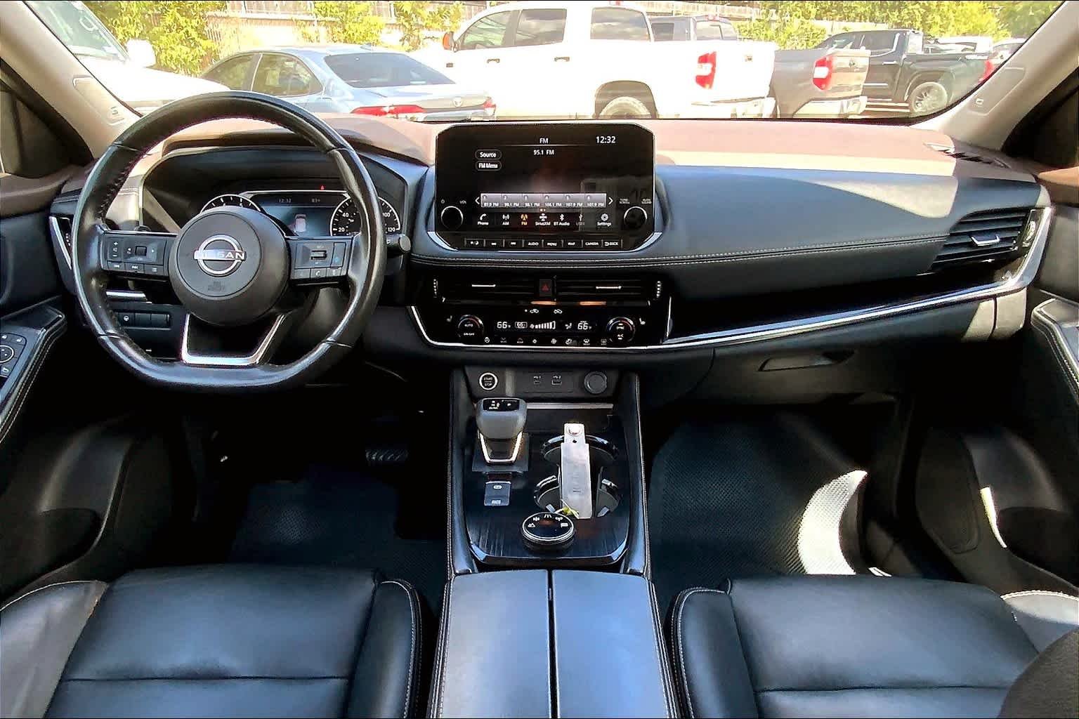 Used 2023 Super Black Nissan SL image 15