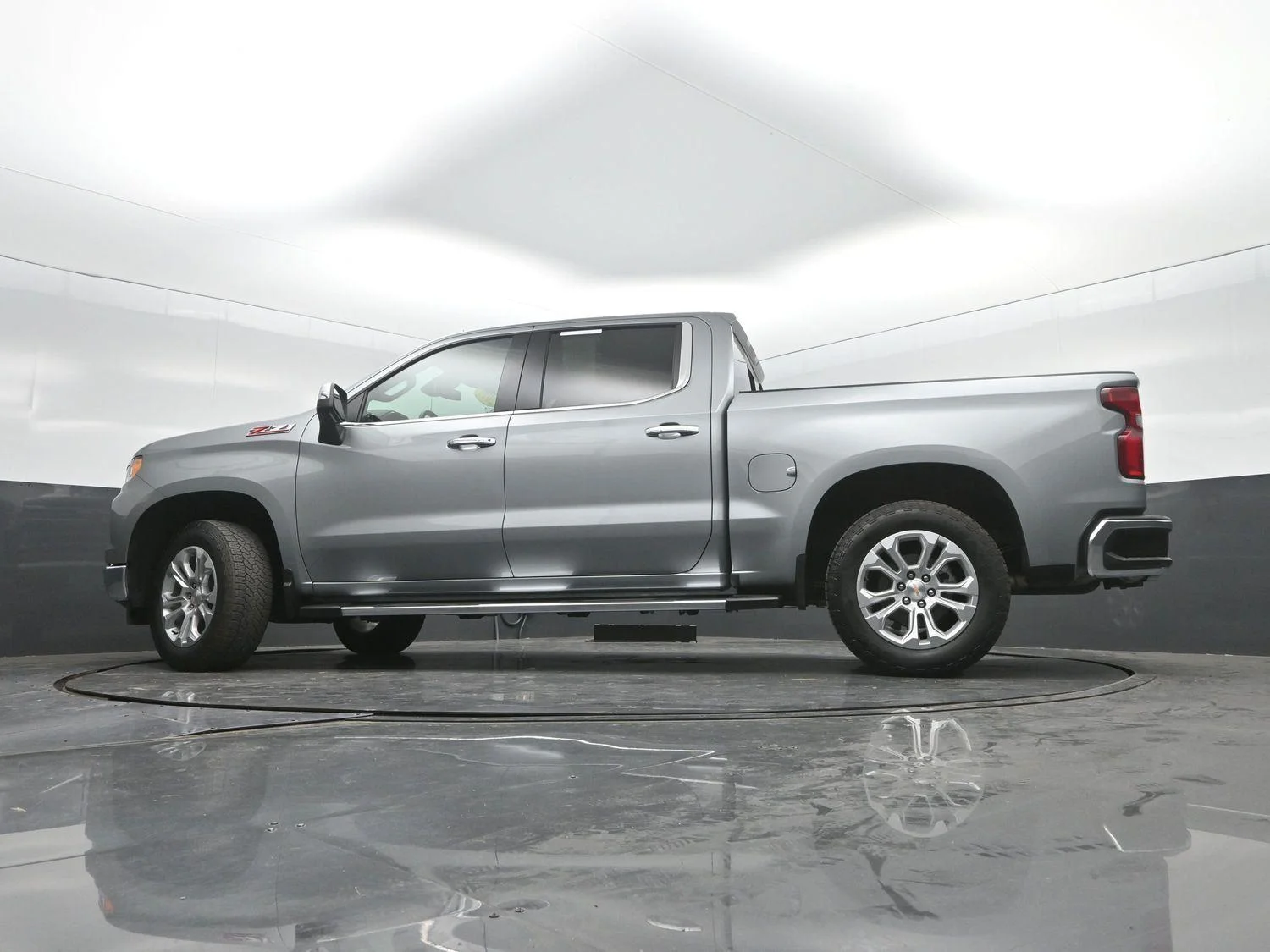 Used 2025 Sterling Gray Metallic Chevrolet LTZ image 40