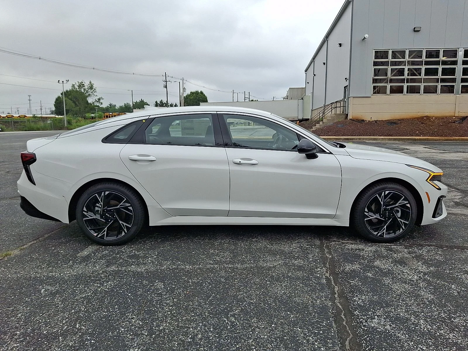 New 2026 White Kia GT-Line image 9