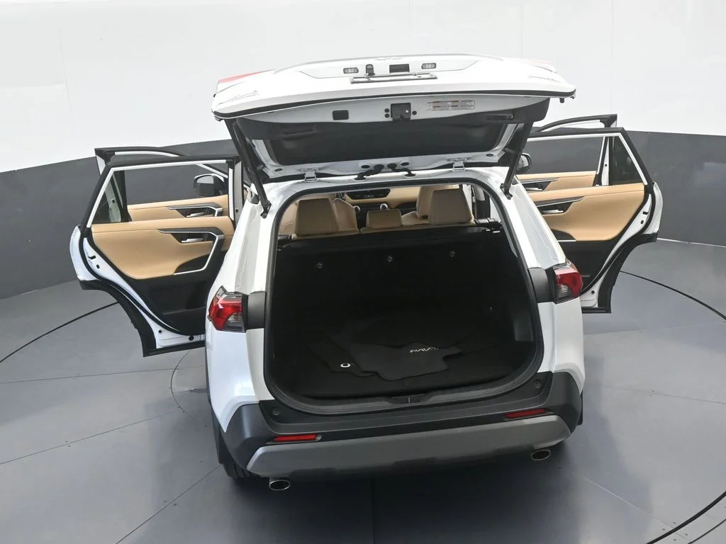 Used 2023 Ice Cap Toyota Limited image 65