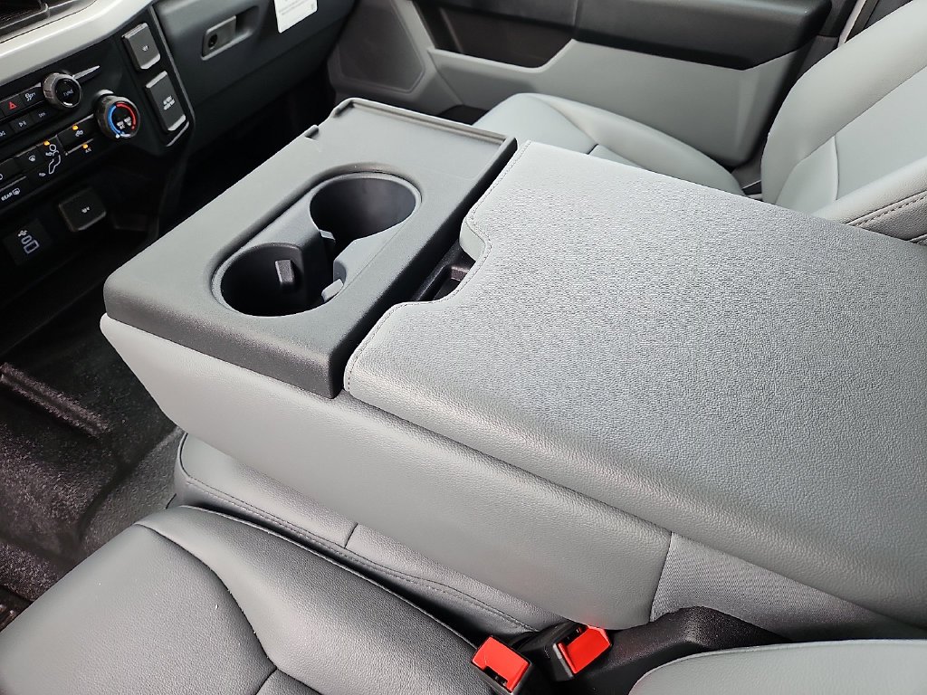 New 2026 Oxford White Ford F-350® XL image 27