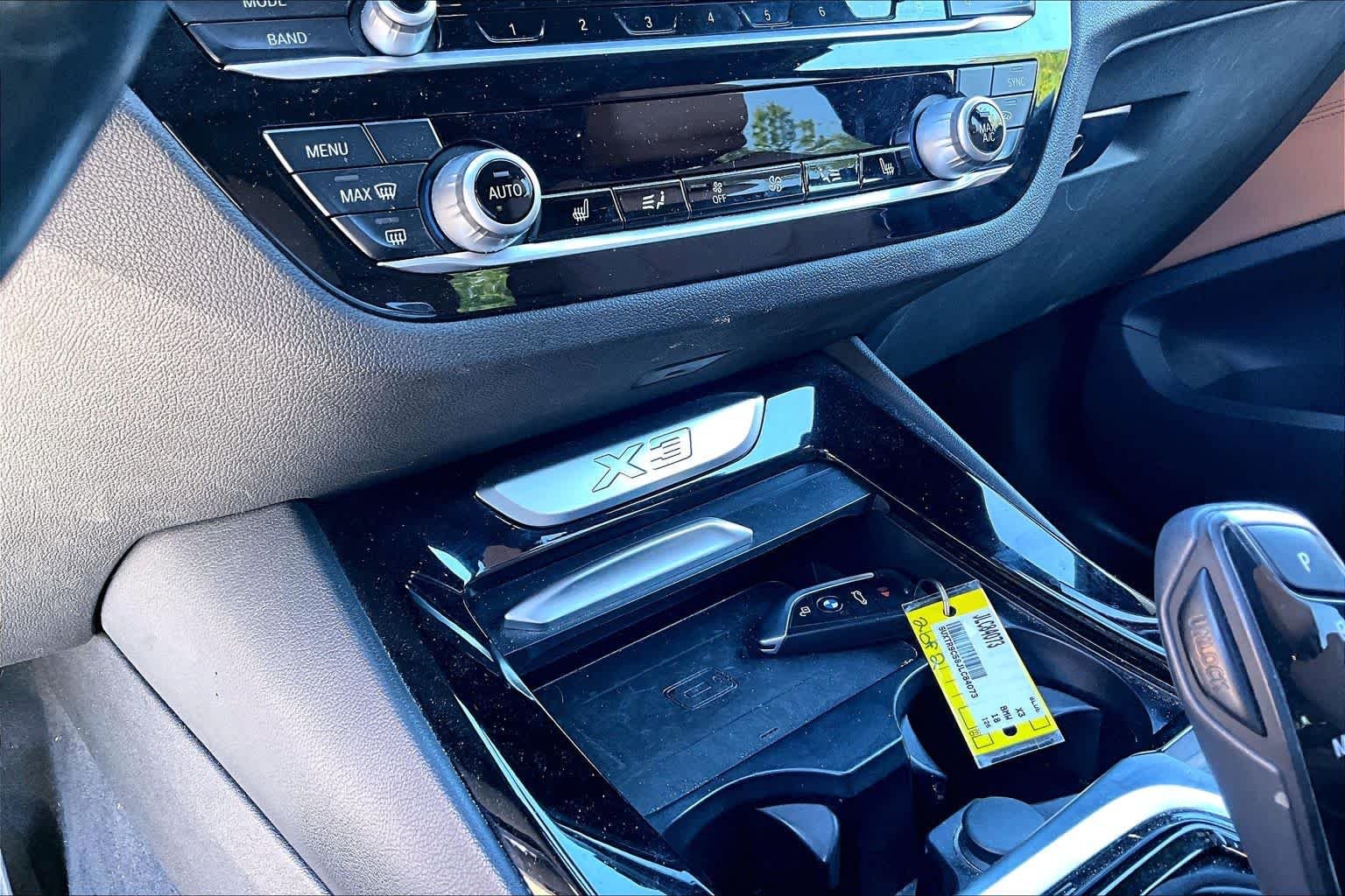 Used 2018 Phytonic Blue Metallic BMW xDrive30i image 35