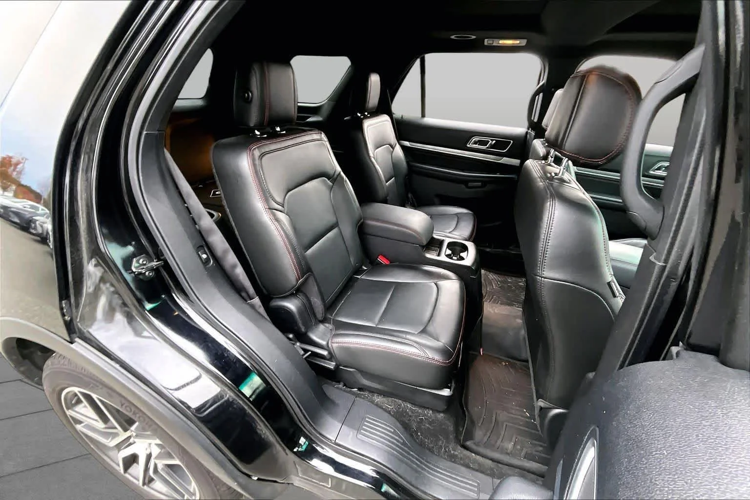 Used 2016 Absolute Black Ford Sport image 20