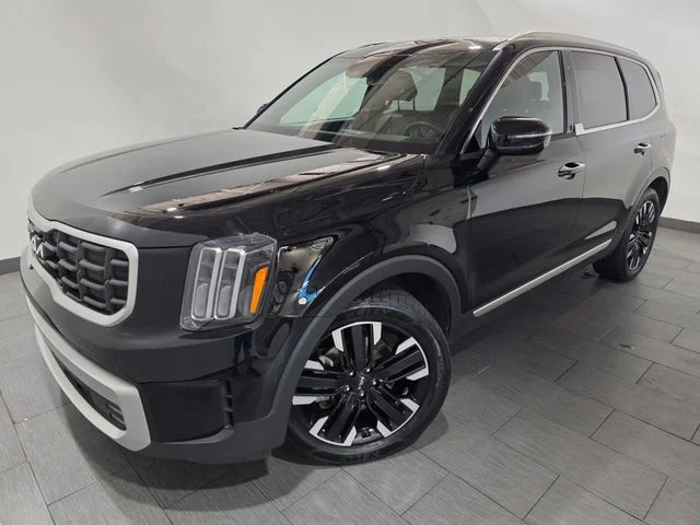 Used 2024 Black Kia SX image 1