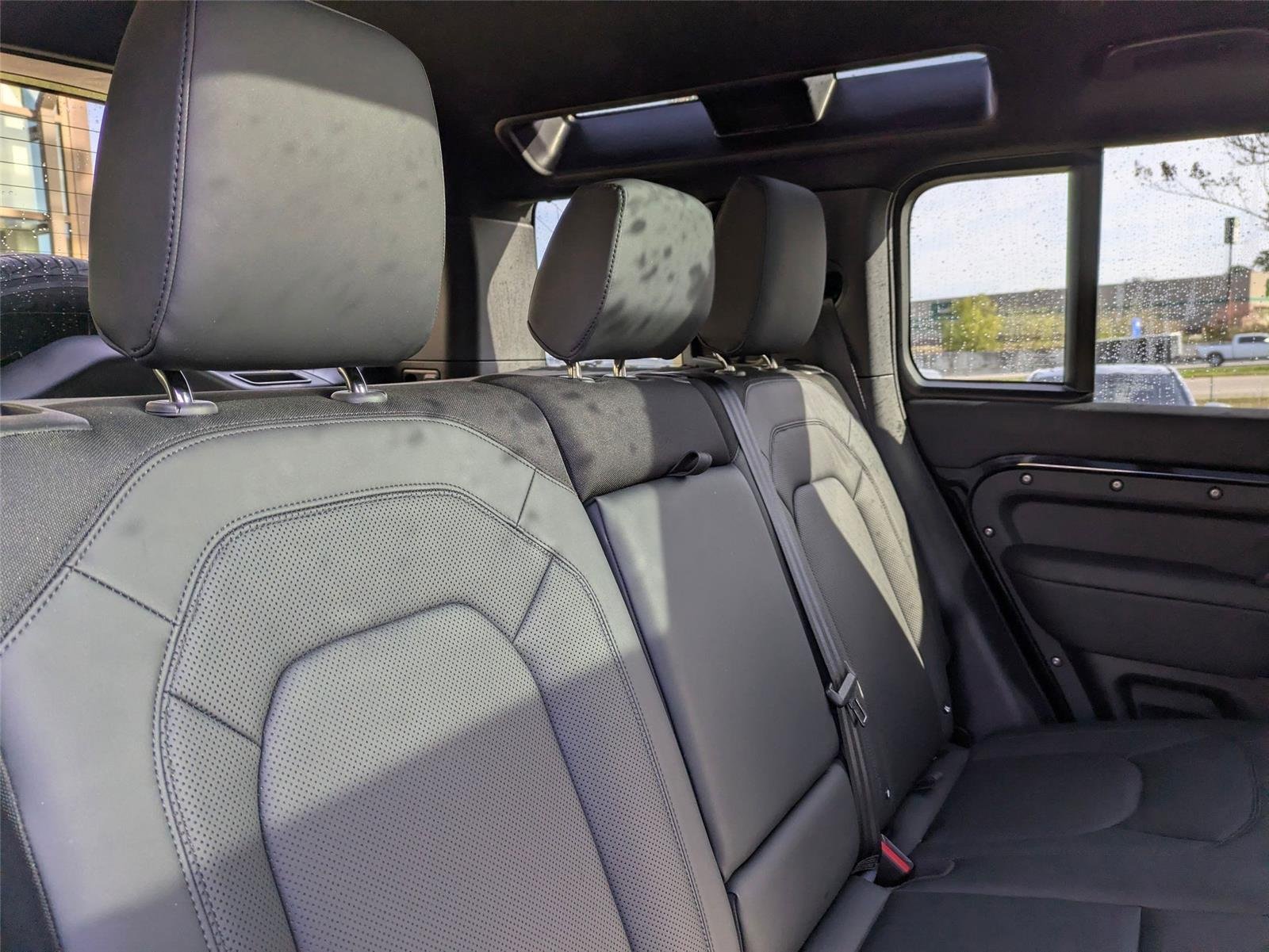 Used 2025 Santorini Black Metallic Land Rover S image 32