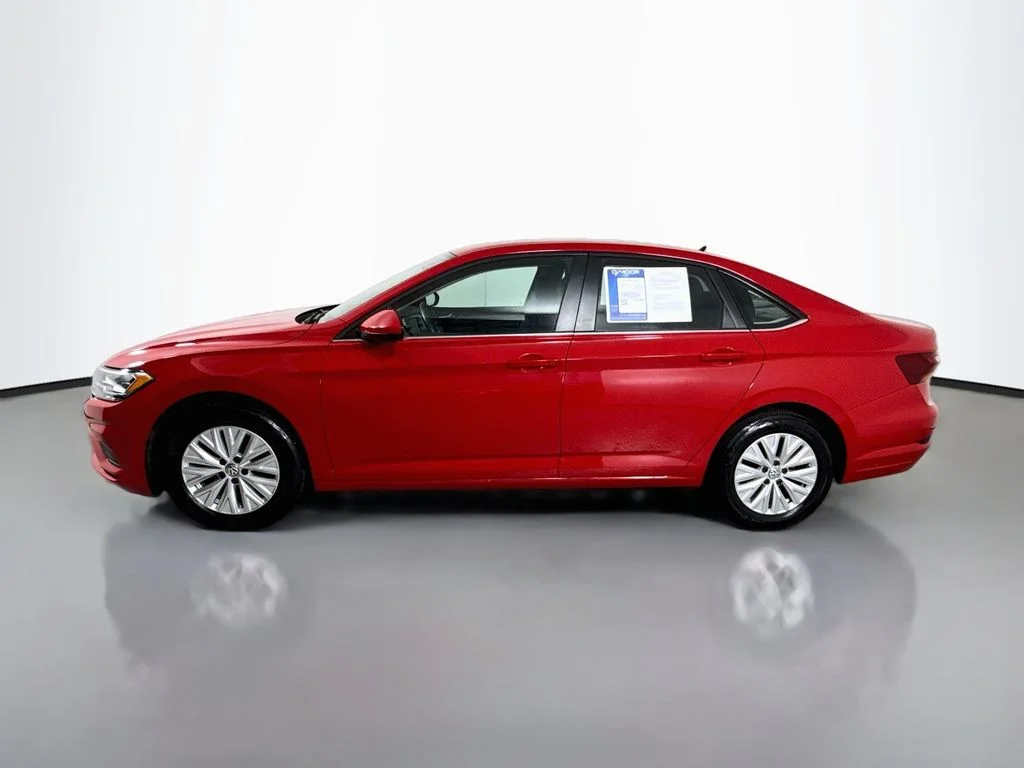 Used 2019 Tornado Red Volkswagen S image 10