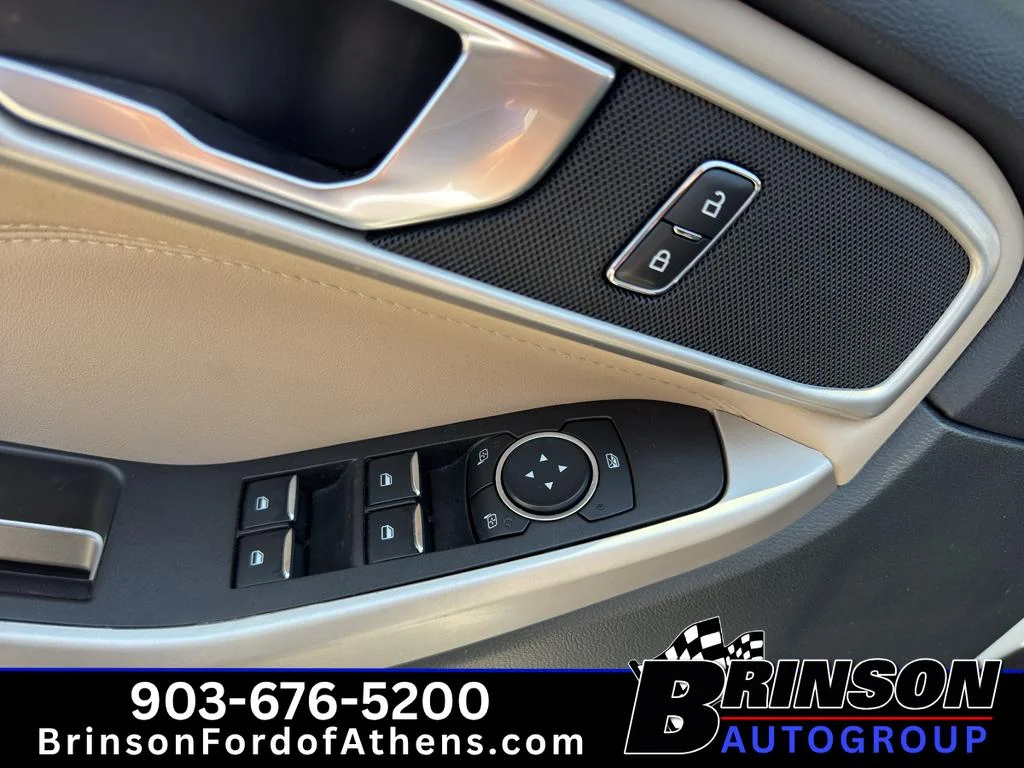 Used 2023 Star White Metallic Tri-Coat Ford XLT image 22