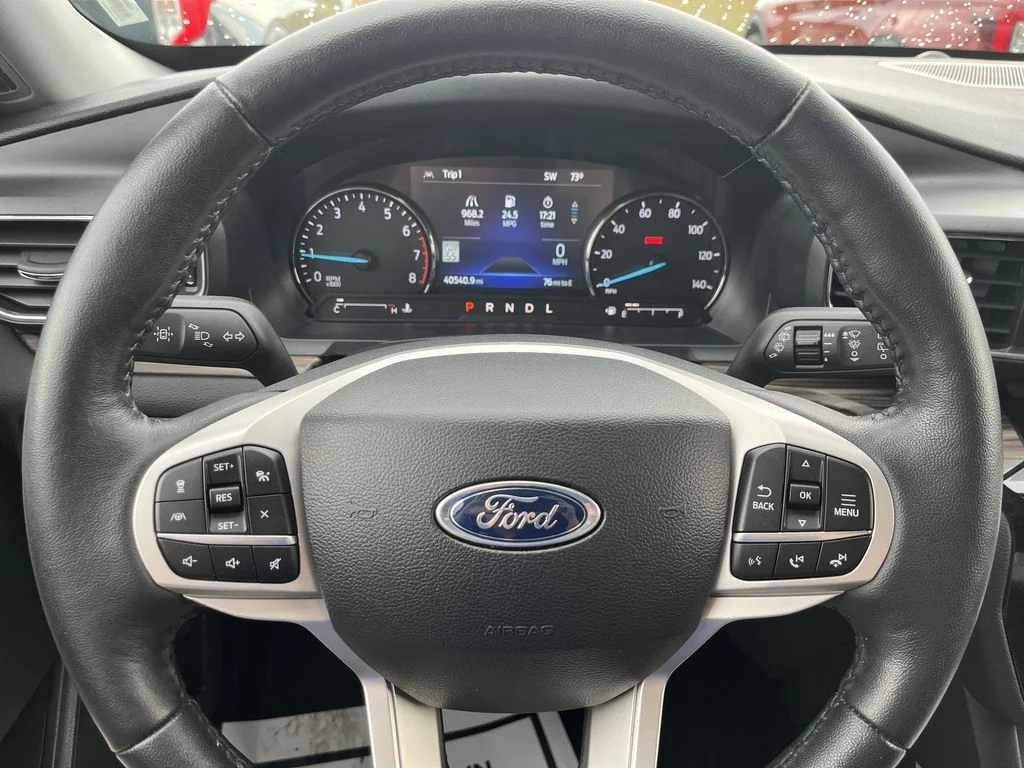 Used 2023 Black Ford Limited image 14