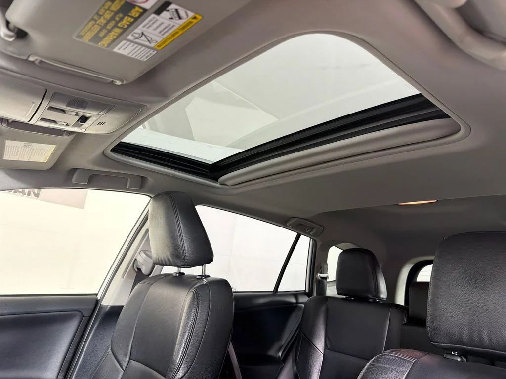 Used 2016 Toyota RAV4 XLE with VIN JTMWFREV0GD084695 for sale in Newnan, GA