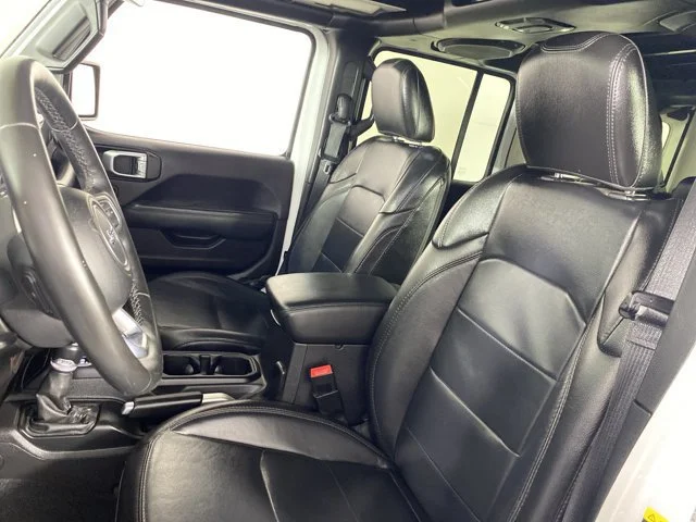 Used 2020 White Jeep Unlimited Sahara Altitude image 17