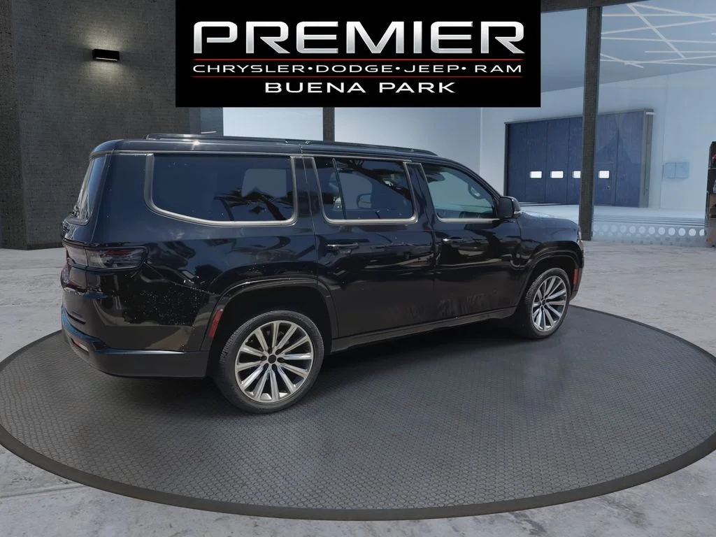 Used 2022 Black Jeep Series II image 8