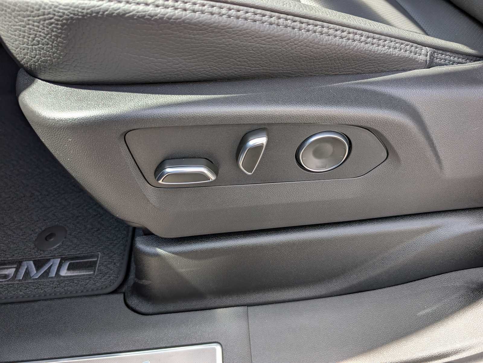 New 2026 Sterling Metallic GMC Denali image 29