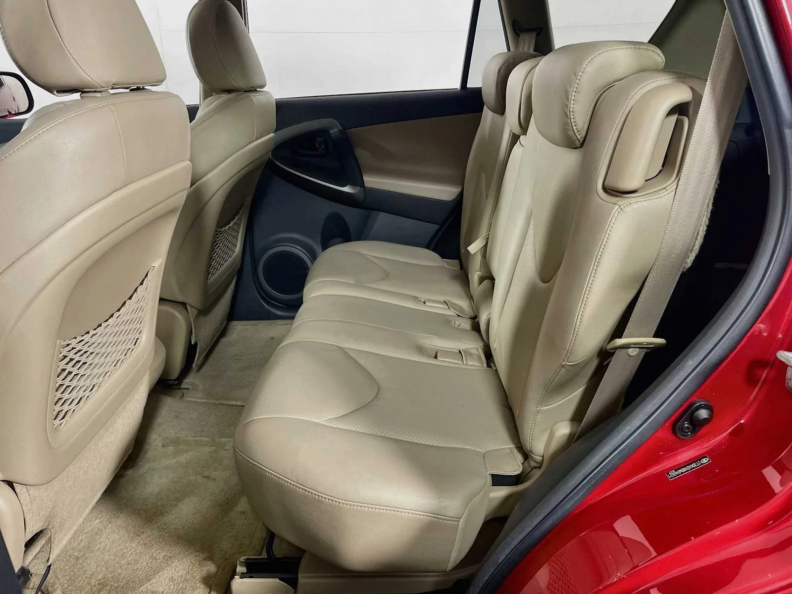 Used 2011 Barcelona Red Metallic Toyota Ltd image 22