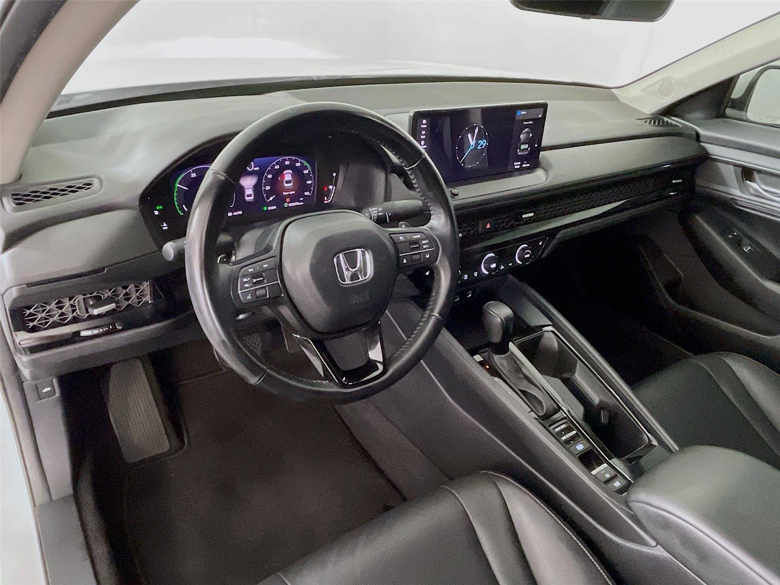Used 2023 Platinum White Pearl Honda EX-L image 14