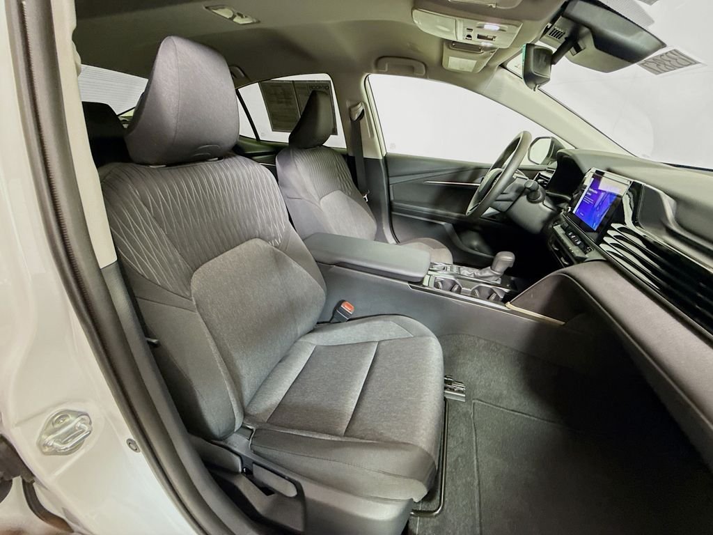 Used 2026 Ice Cap Toyota LE image 27