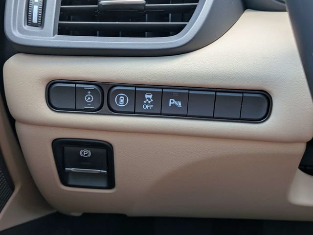 Used 2025 White Acura Technology Package image 31
