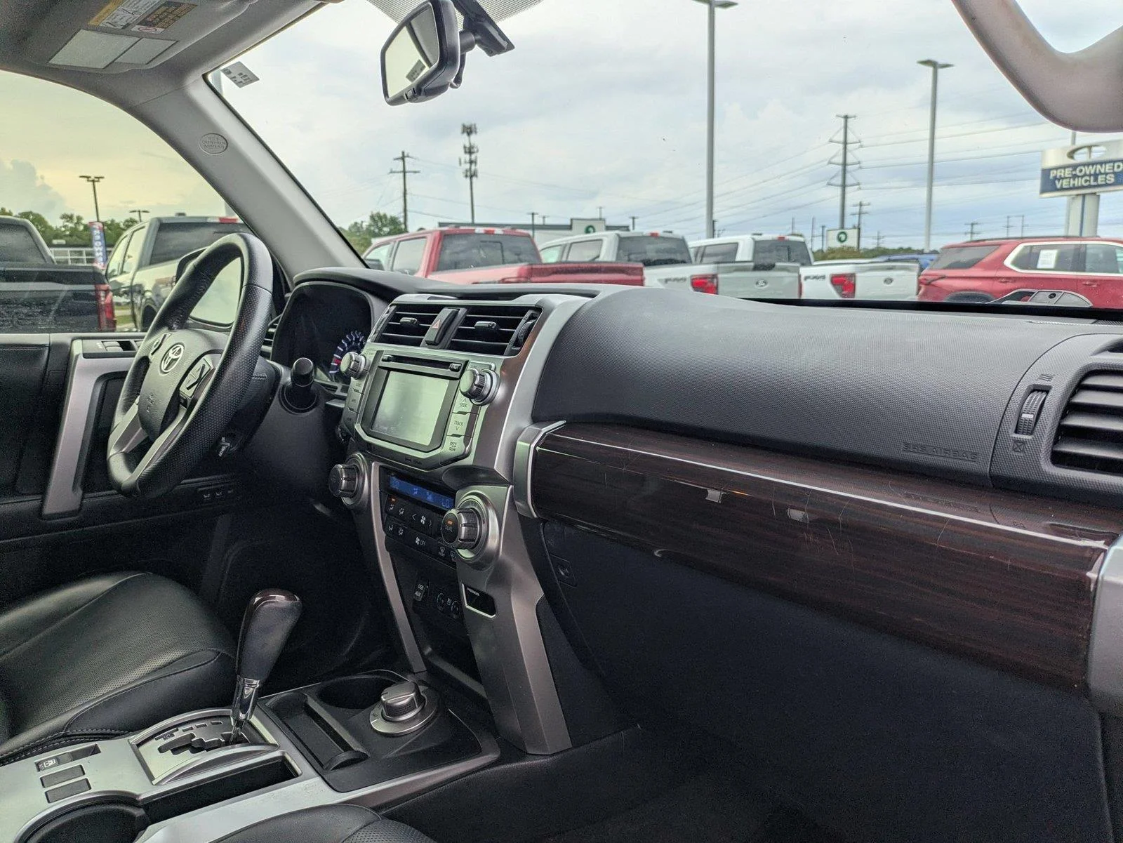 Used 2019 Midnight Black Metallic Toyota Limited image 33