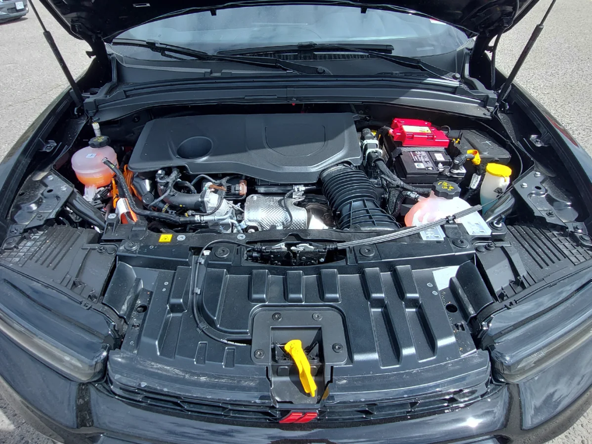 Used 2024 Black Dodge R/T Plus PHEV EAWD image 17