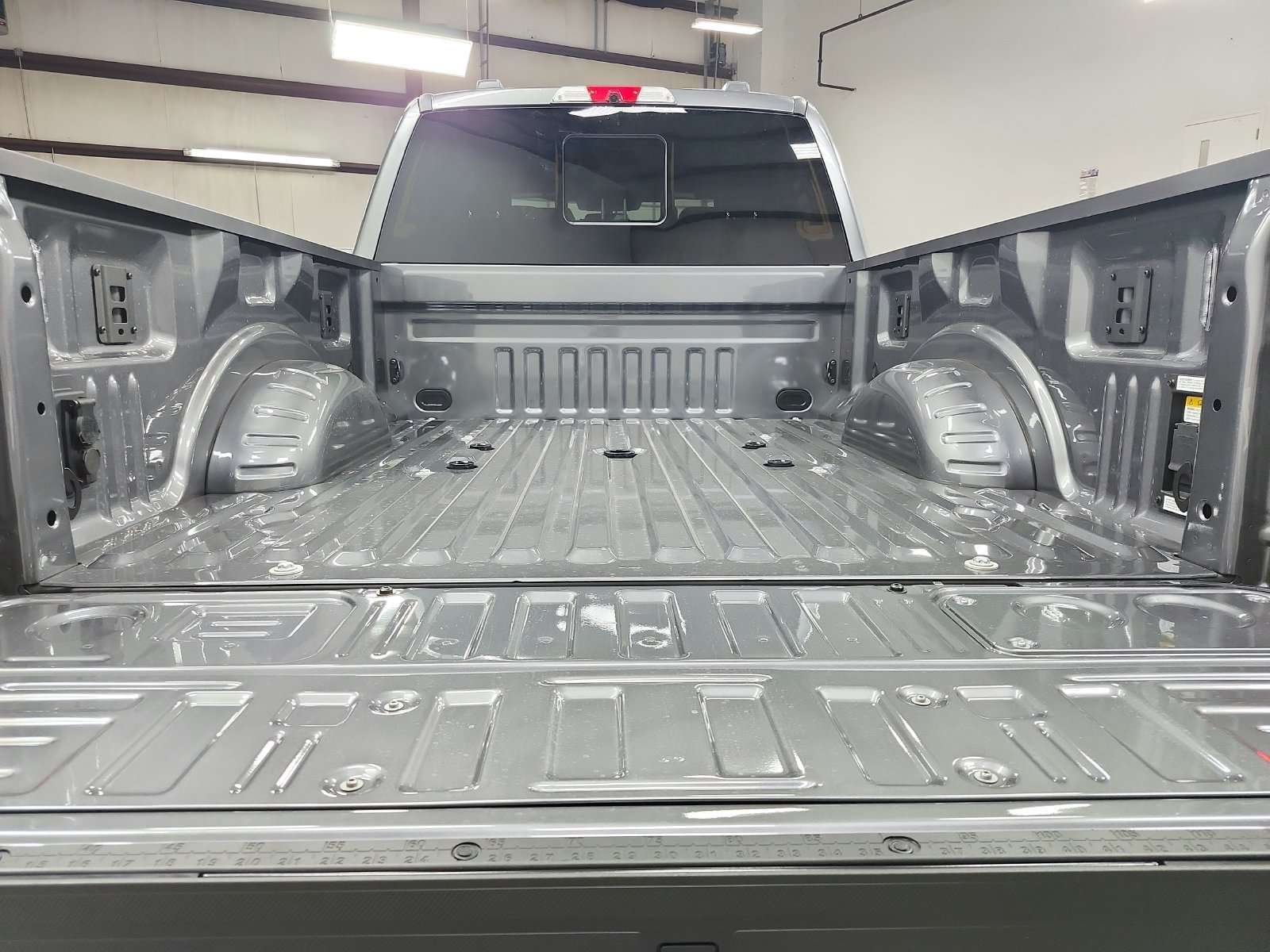 New 2027 Carbonized Gray Metallic Ford F-250® Platinum® image 46