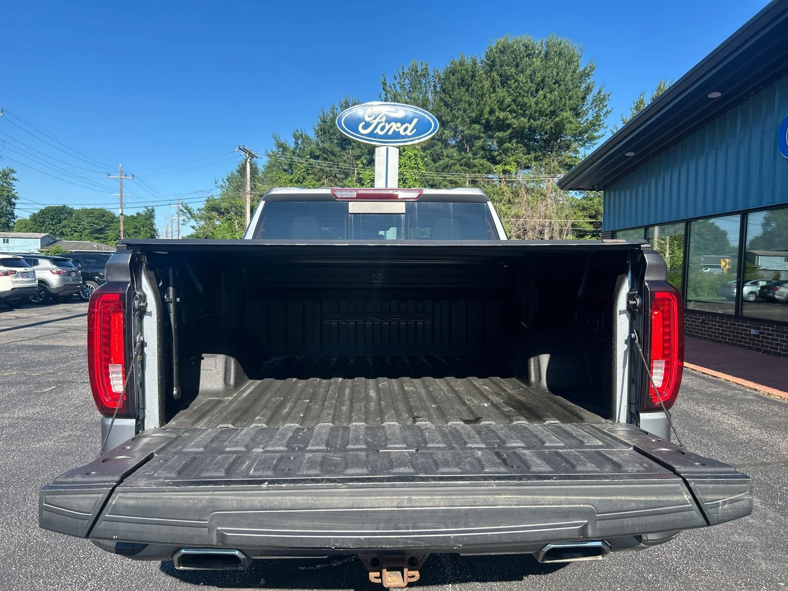 Used 2020 Gray GMC Denali image 8