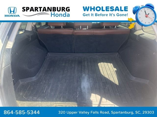 Used 2013 White Subaru 2.5i image 16