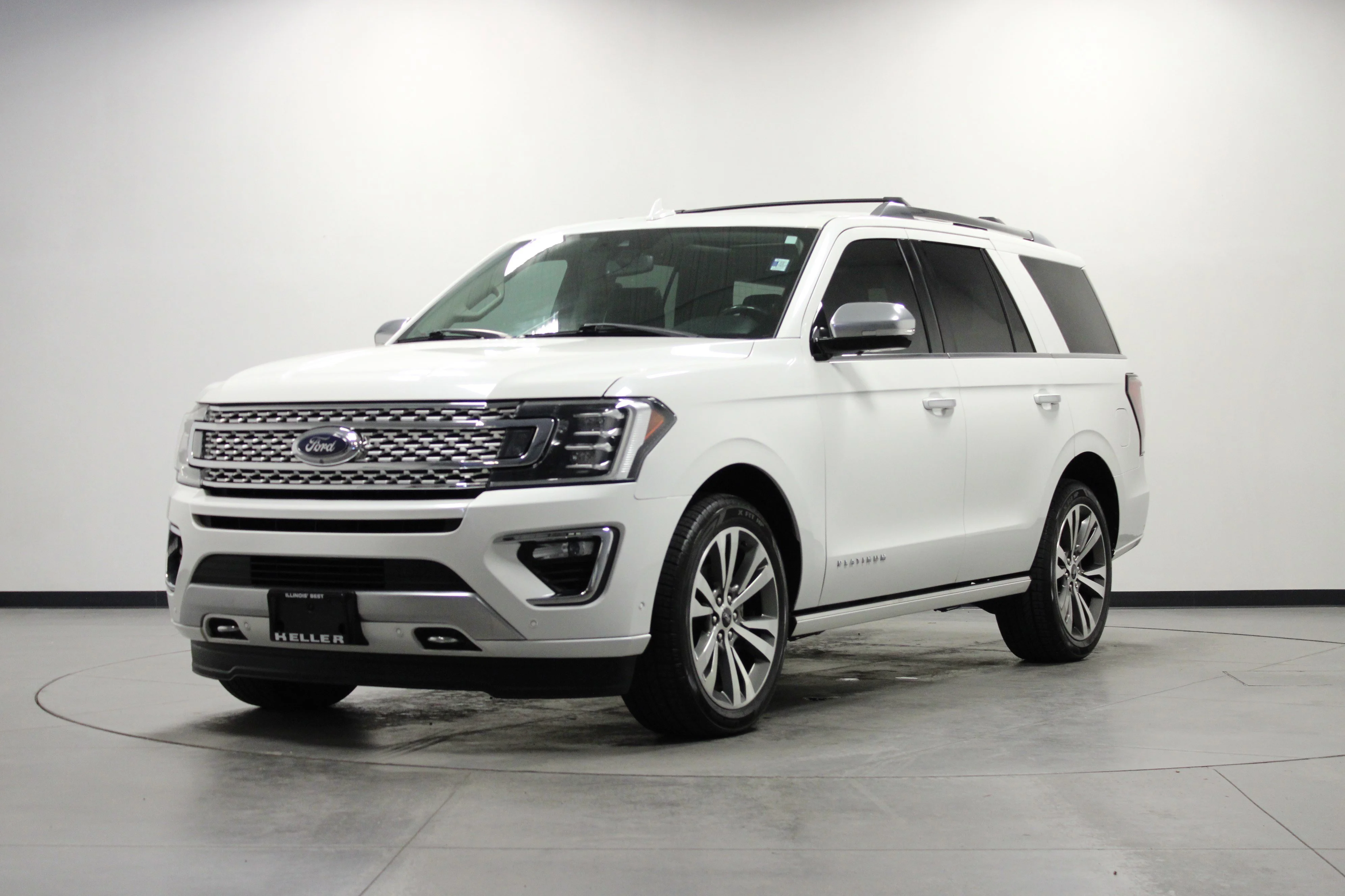 Used 2020 White Metallic Ford Platinum image 8