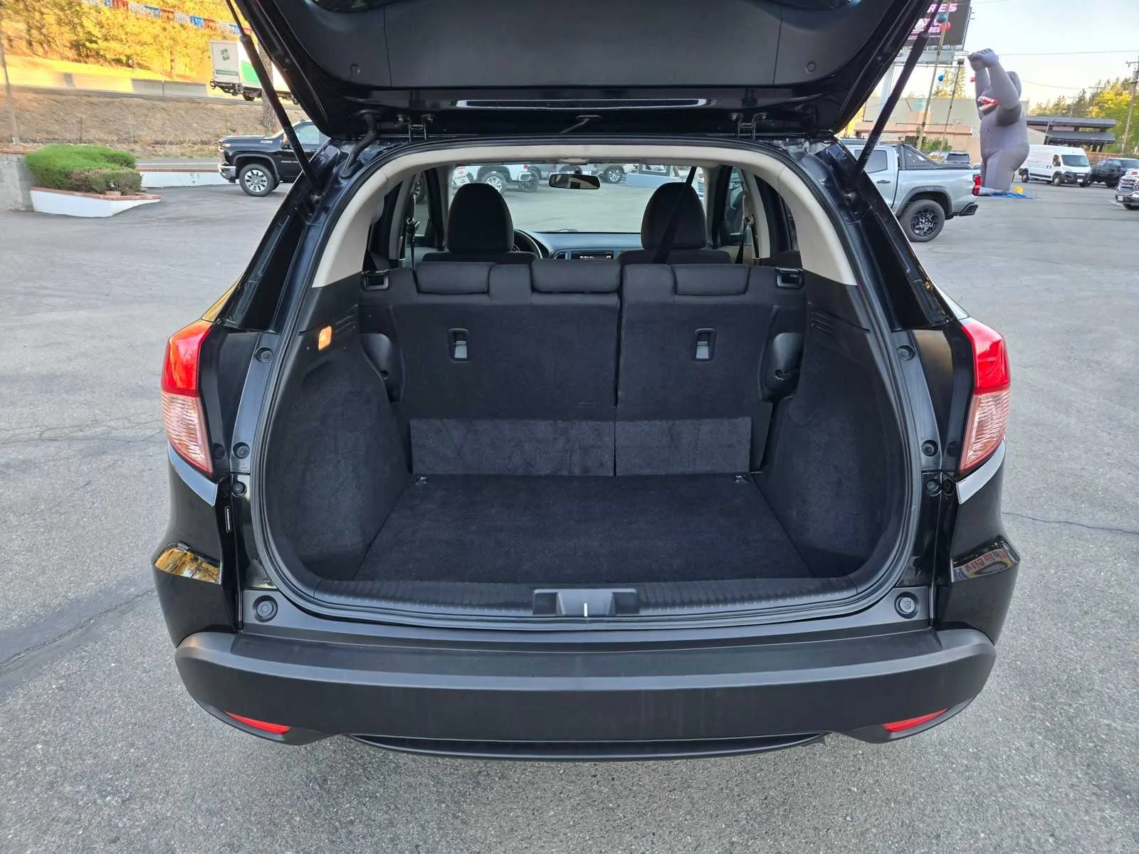 Used 2018  Honda EX image 26
