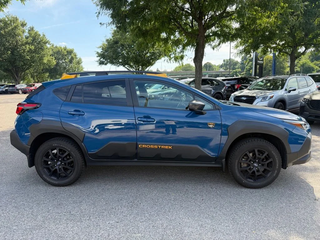 Used 2024 Geyser Blue Subaru Wilderness image 11