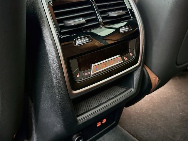 New 2026 Blue BMW xDrive40i image 27