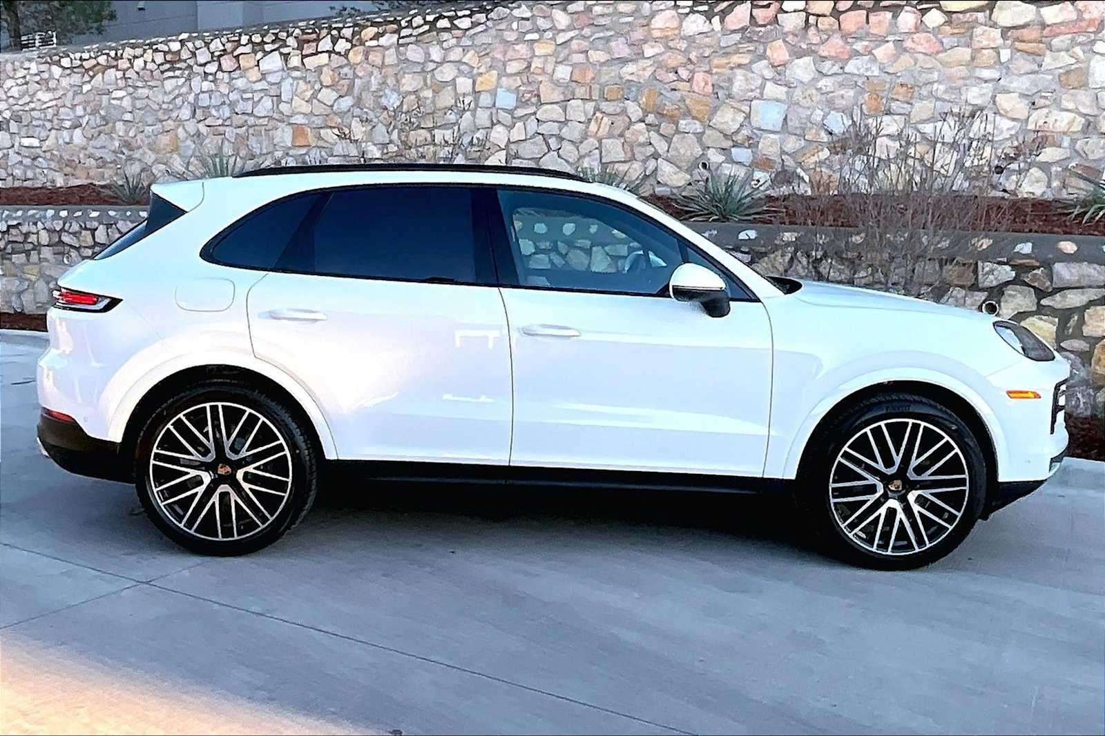 2026 Porsche Cayenne Base - Photo 8