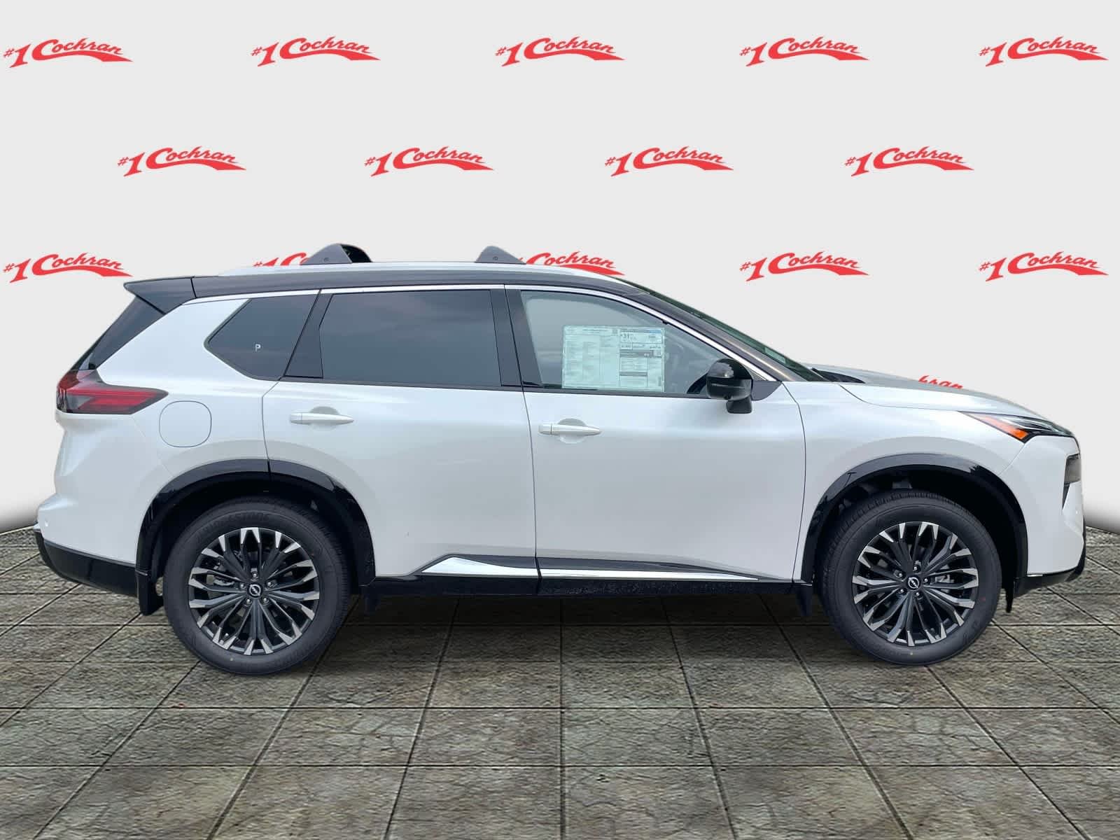 New 2026 Everest White Pearl/Super Black Nissan Platinum image 6