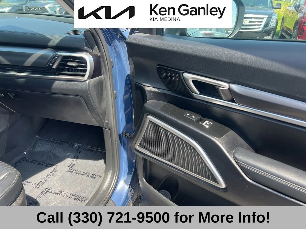 Used 2024 Black Kia S image 62