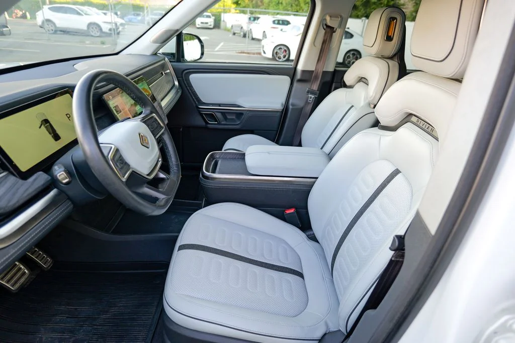 Used 2024 Glacier White Rivian Adventure image 21