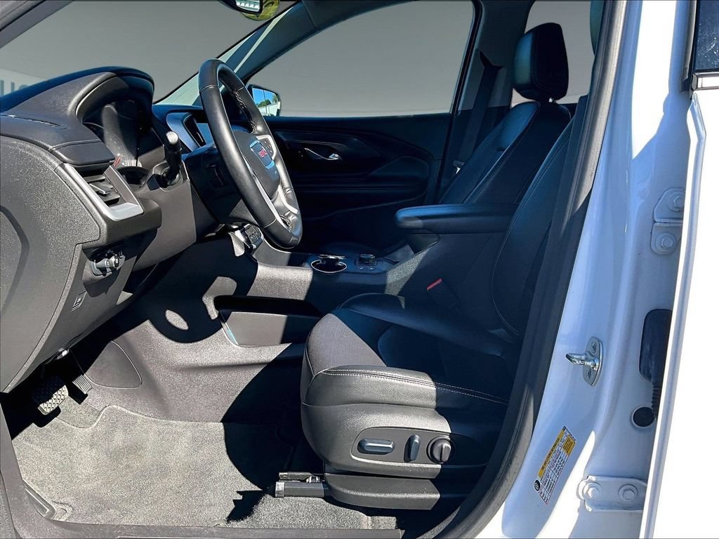 Used 2024 Summit White GMC SLT image 8