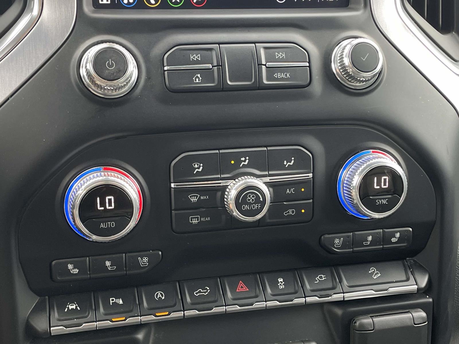 Used 2020 Dark Sky Metallic GMC SLT image 22
