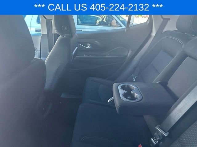 Used 2024 Ebony Twilight Metallic GMC SLE image 11