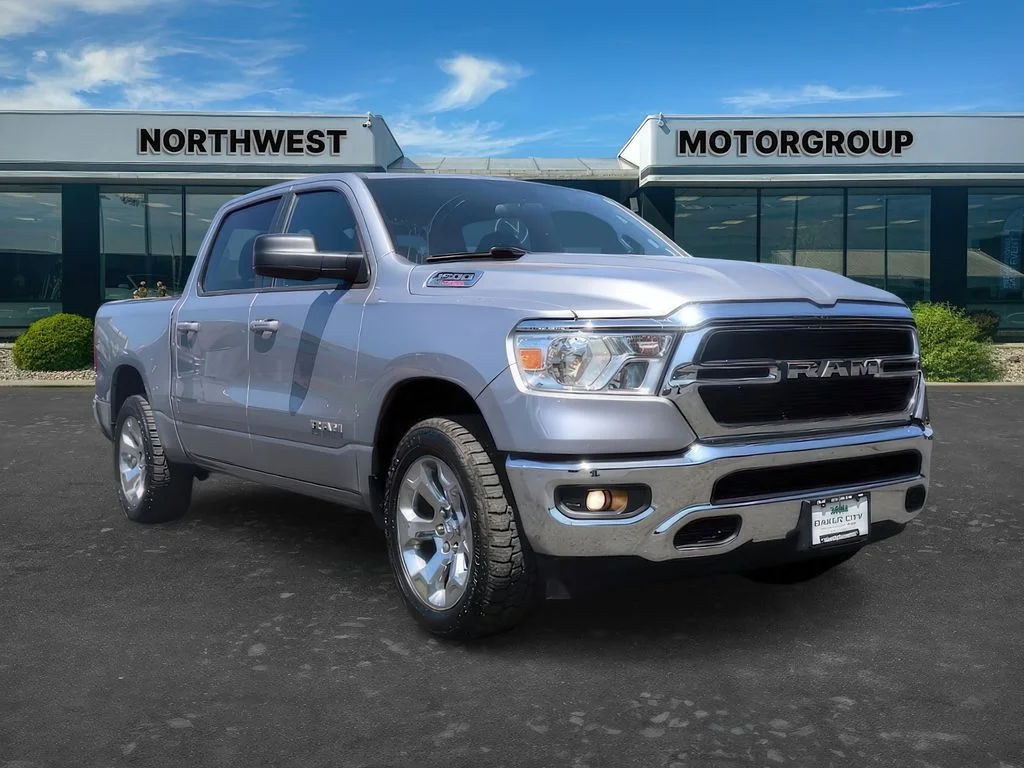 2022 RAM 1500 Big Horn/Lone Star 4x4 Crew Cab 5'7's photo