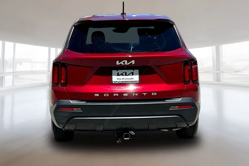 Certified Used 2022 Passion Red Tintcoat Kia LX image 5